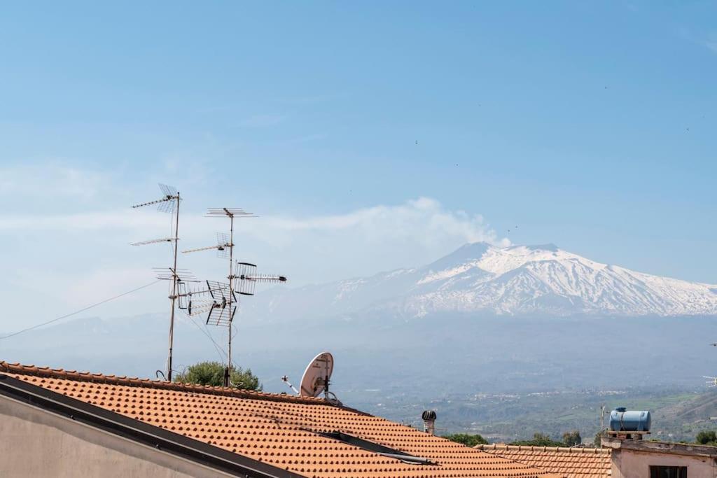 Un Passo Dal Mare Due Dall'Etna Giardini-Naxos Extérieur photo